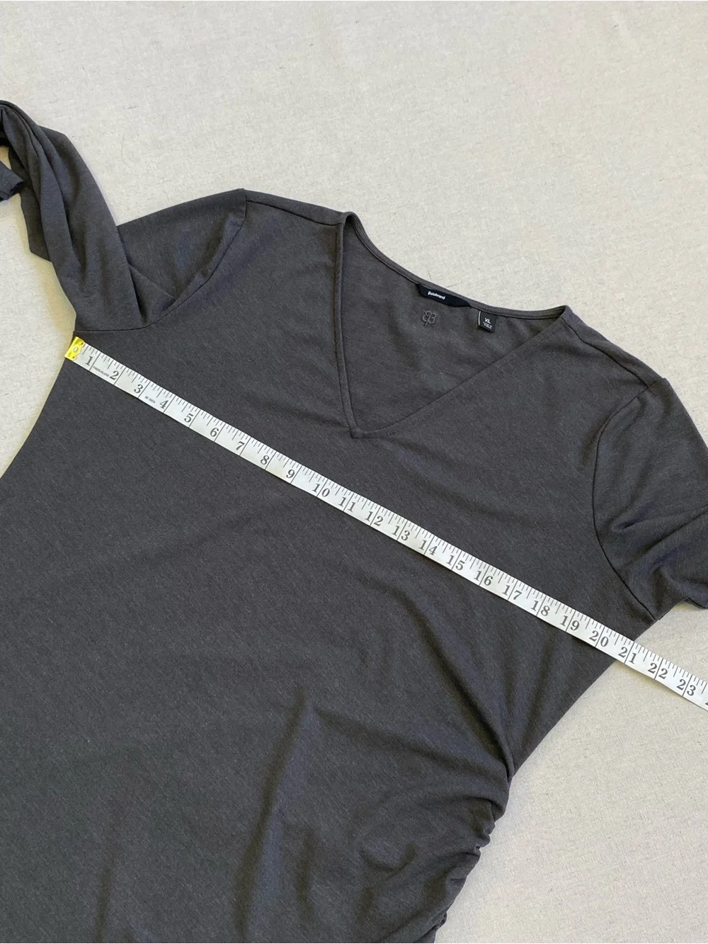 Betabrand Gray Katie Ruched Asymmetrical Side V-neck Tunic